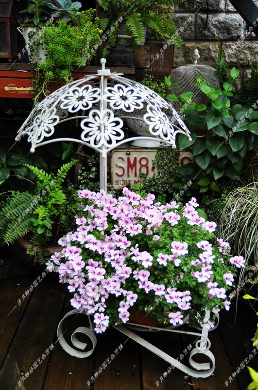 花园装饰 铁艺 做旧 白色伞形花车 花架 花园摆件 园艺杂货
