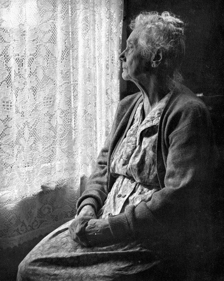 pensive 到了那个年纪,凝望走过的一生,都会感叹些什么