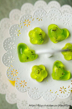 猕猴桃蒟蒻果冻