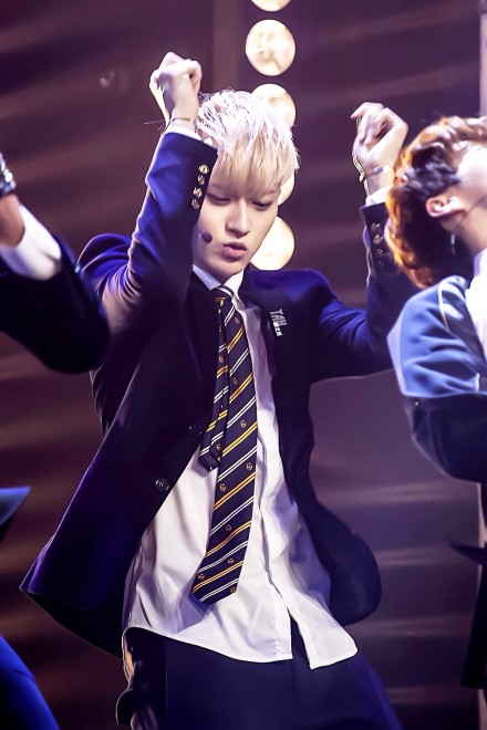 黄子韬##tao#20140118,cctv网络春晚录制.咆哮1p.