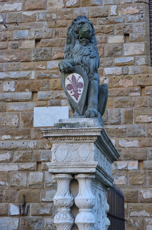 美第奇家族徽章 意大利佛罗伦萨领主广场的雕塑