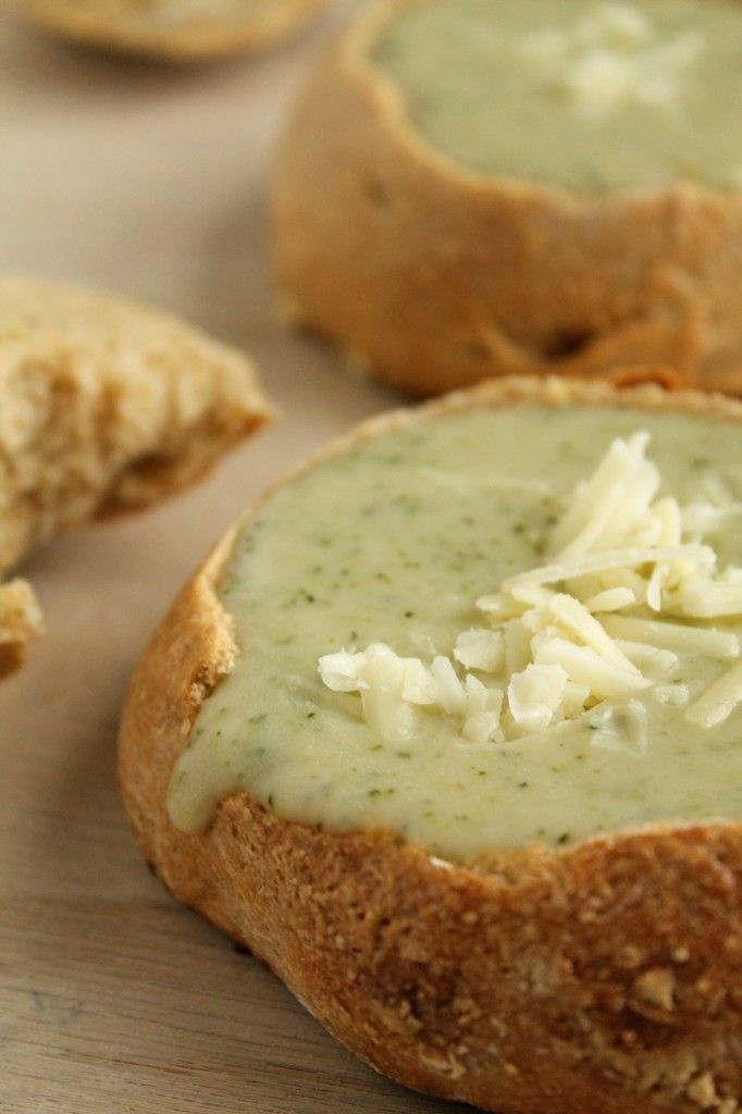 Best Broccoli and Cheddar Soup Recipe: Creamy, Comforting, and Delightful