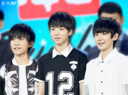 tfboys  140709中国少年强高清 三个人在一起