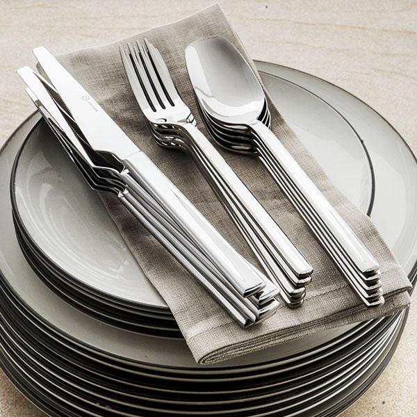 西餐刀叉勺子的摆放 西餐刀叉用餐摆放照片