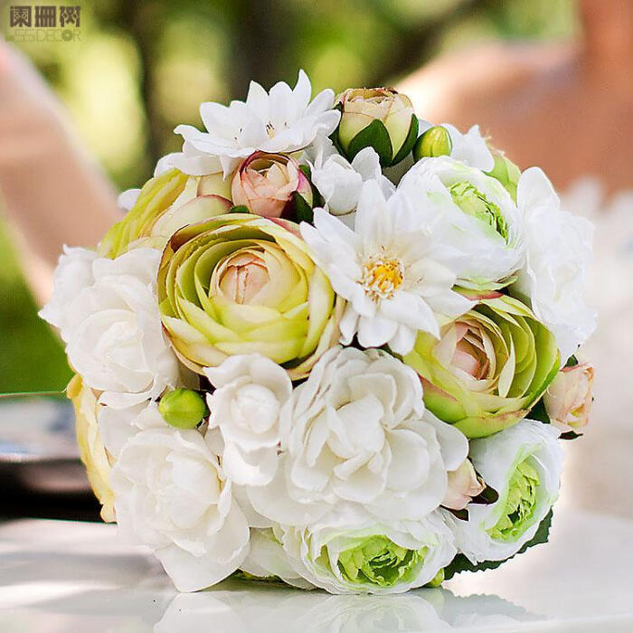 白色玫瑰新娘手捧花 高端婚庆装饰花艺 欧式高档仿真花 精品