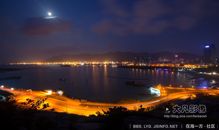 在海一方明月夜