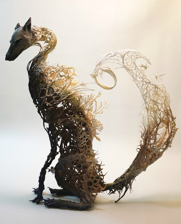 ellen jewett,一组新的奇幻动物粘土雕塑作品
