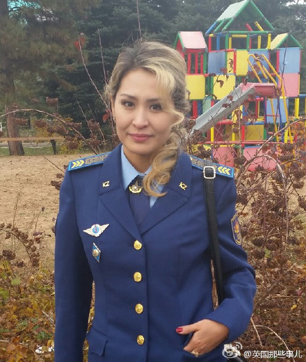 哈萨克斯坦的军方最近正在举行女兵选美