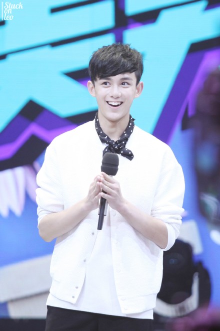 置顶#吴磊leo# 快乐大本营update 看完快本有没有爱上我们又甜又乖的