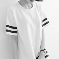 女生半身衬衫头像