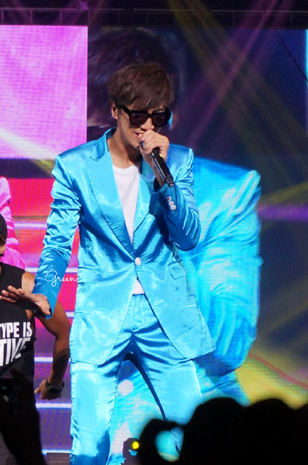 李光洙 @李光洙吧官博lkscn @running_man专属区 @runningman吧官博