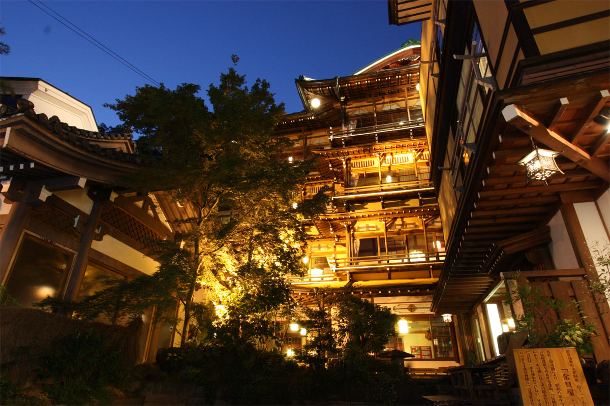 日本 温泉旅馆长野县日式温泉旅馆汤婆婆金具屋千与千寻屋子街道氛围