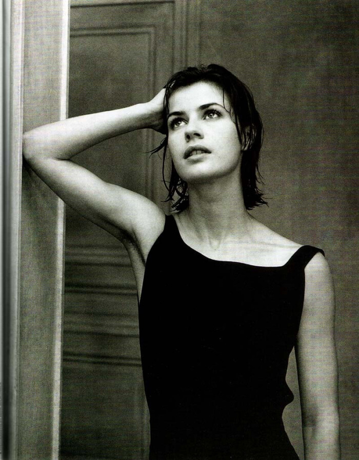 伊莲娜·雅各布(irène jacob),1966年7月15日出生在法国巴黎,法国