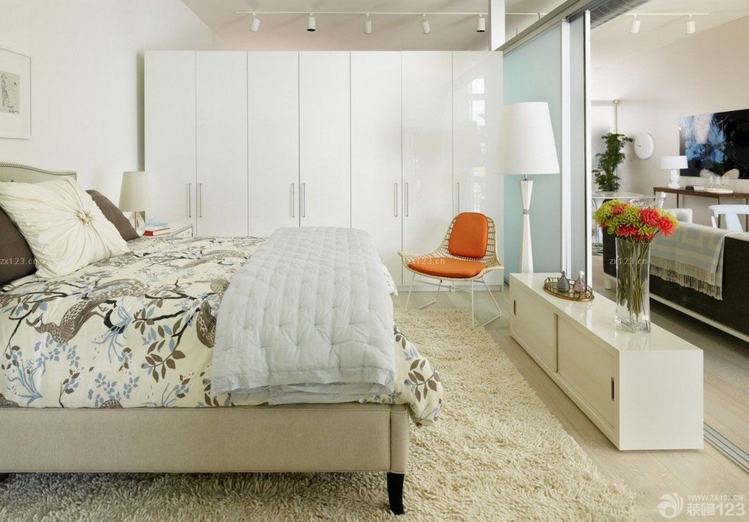 卧室设计白色橱柜装饰效果图