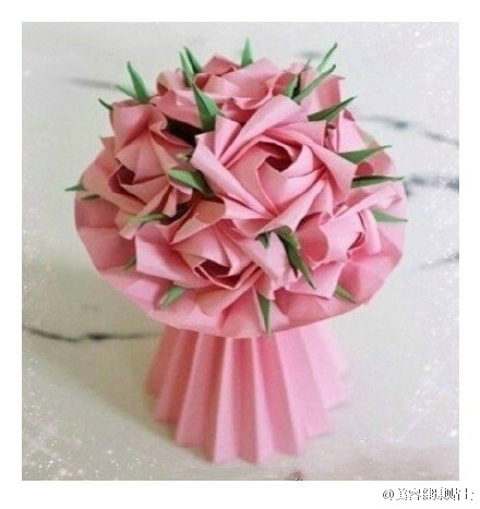 【折纸】手捧玫瑰花教程详解,需要的男生女生速度#get