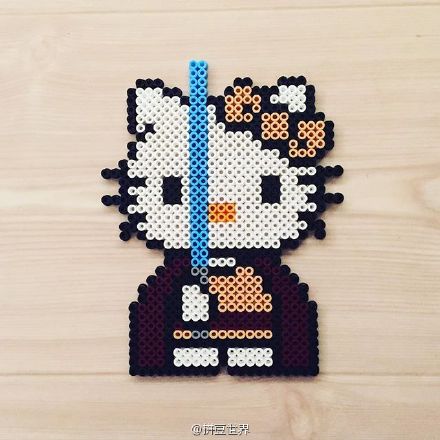 拼豆成品# hello kitty变装 ins:kittybeads