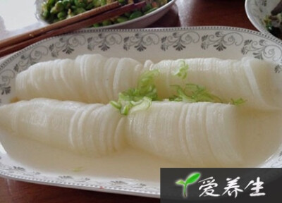 豌豆1个,生姜6根,萝卜15克.葱白南瓜粥图片