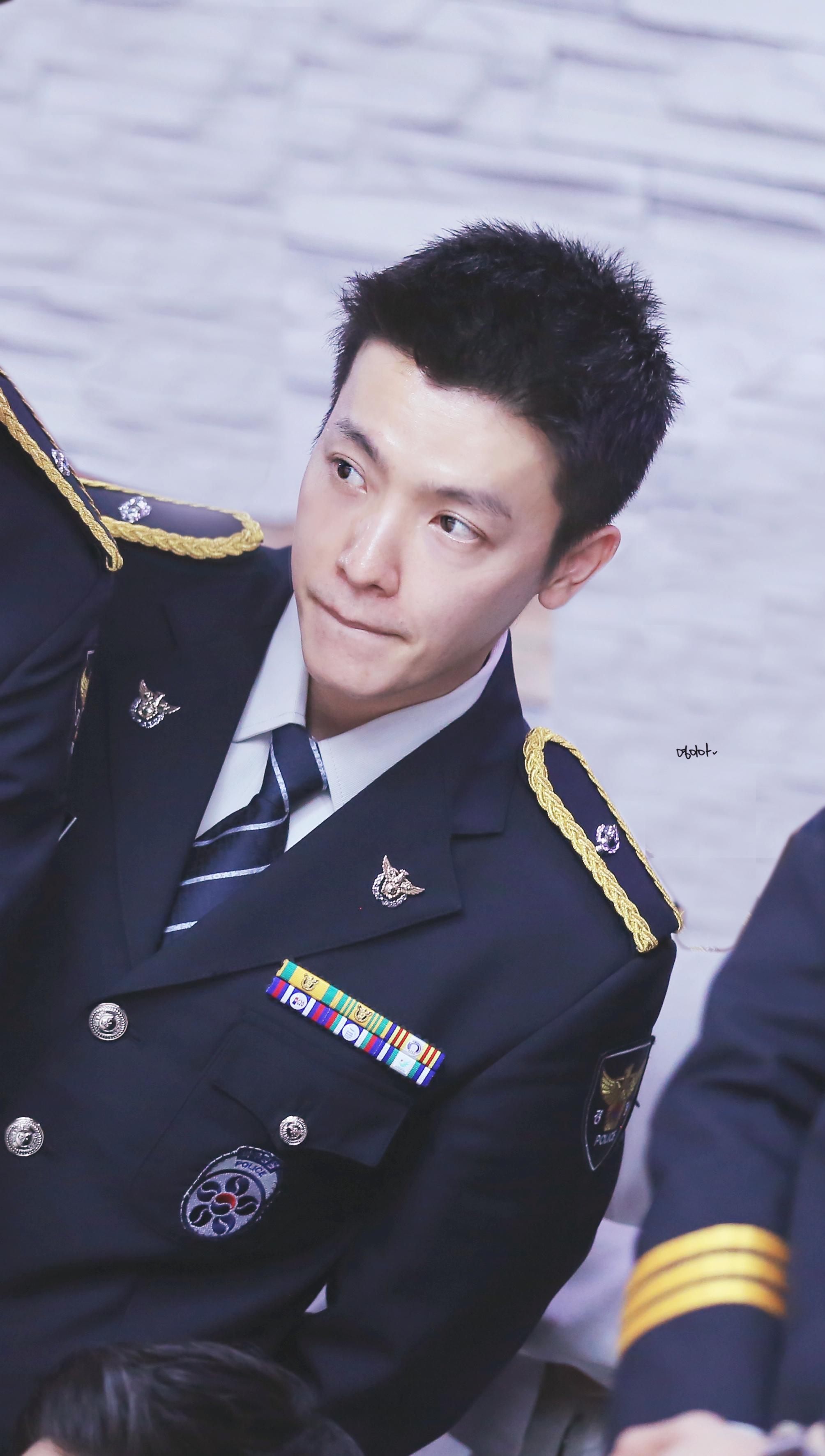 李东海 