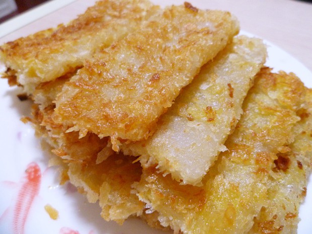 炸年糕——桂花糖年糕 - 桂花糖年糕一般都煮在汤里吃了,老公不爱吃