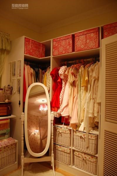 这样的衣柜 每个女生都梦想着拥有吧