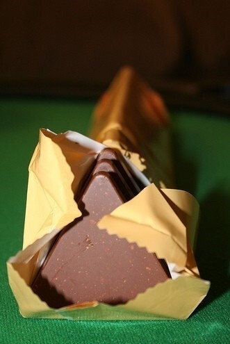 今天,瑞士三角巧克力已拥有三种不同的口味:黑700