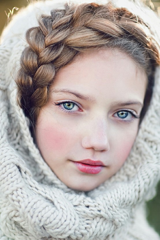模特:anastasiya logvinova,摄影:natalia frigo(还是那个辫子盘发)