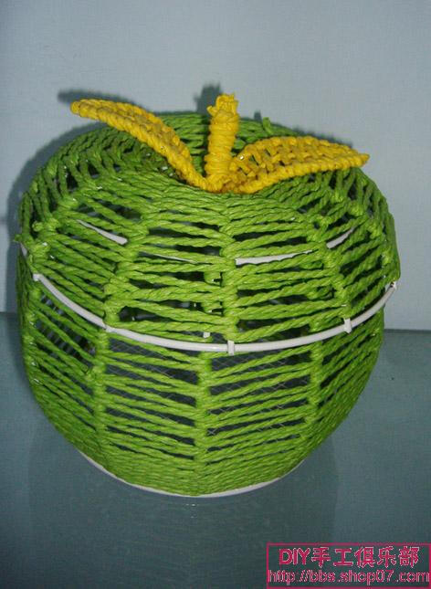 这是纸编成的绿苹果你相信吗