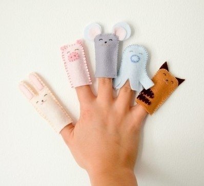 不织布做的手指套丶很可爱吧