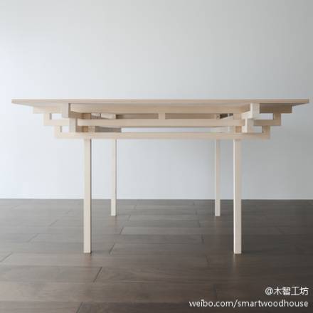 日本建筑师hiroyuki tanaka设计的桌子"temple",构造原型来自于日本