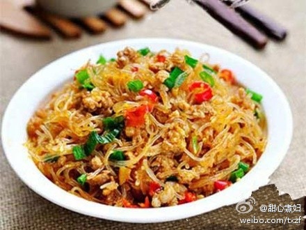 【粉丝上树】食材:蚂蚁100克,电脑末75克.猪肉版方舟怎么驯服恐龙图片