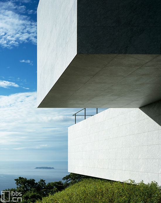 日本富士山建筑师工作室(mount fuji architects)为名叫"加号"(plus)