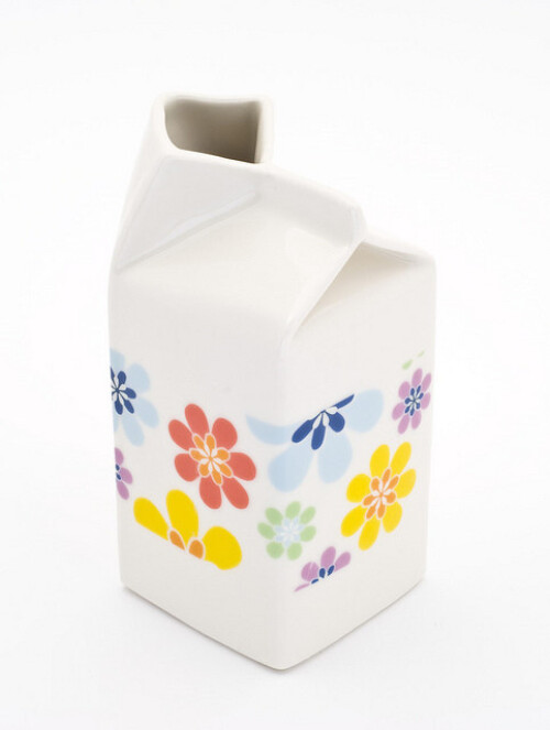 牛奶盒手工制作花瓶图片