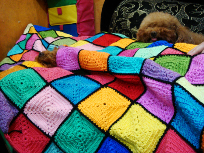 妈妈钩的毯子,各种的颜色,各种的舒适