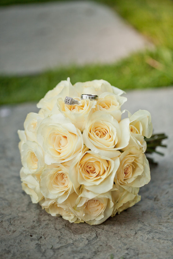 柠檬黄的婚礼色彩,淡雅的让一切都那么协调…-堆糖,美好生活研究所