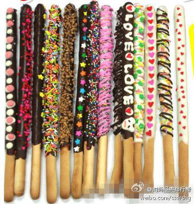 虽然奇葩的我不喜欢吃巧克力,不过……这个还是感觉很有食欲