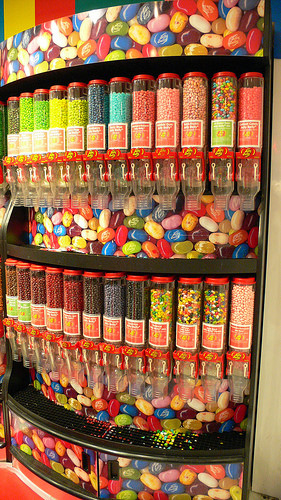 dylans candy bar (dcb) 是时装设计师拉夫·劳伦 (ralph lauren) 的