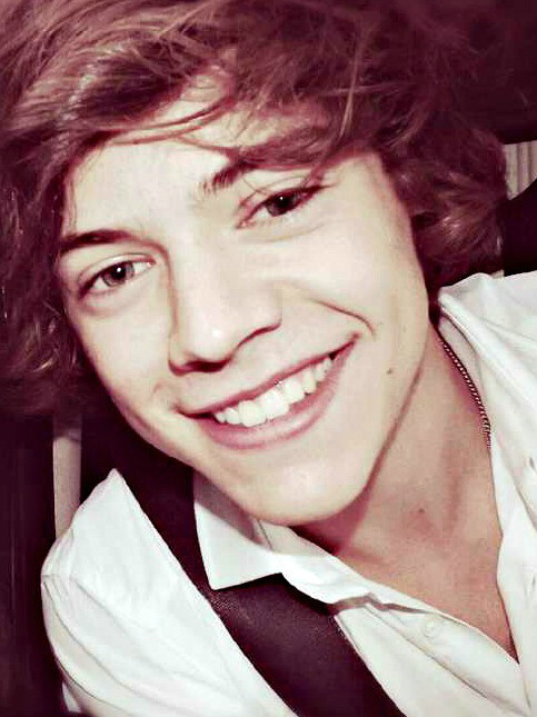 one direction harry styles 昵称:卷卷,哈卷哈瑞