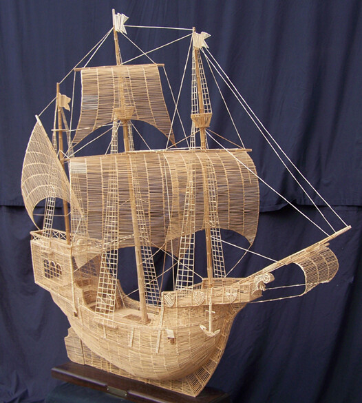 牙签制作的帆船雕塑