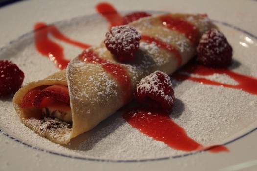 raspberry crepe