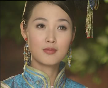 孝庄秘史篇#小玉儿 孝庄秘史里好多古装美人,,连个丫鬟都是极美的