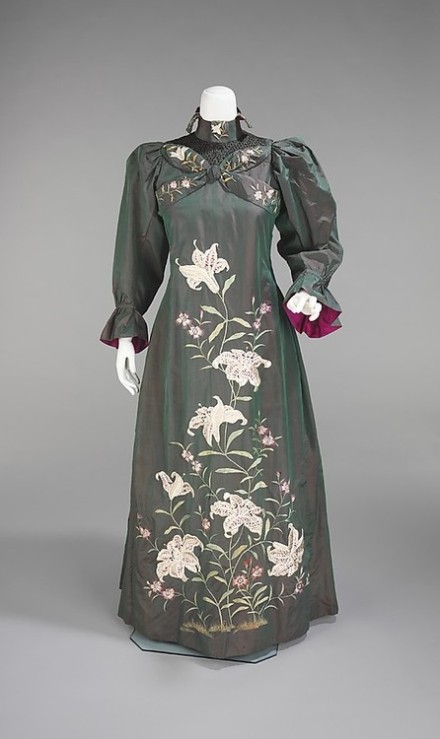 19世纪法国女性服装图片
