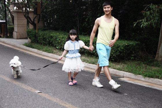 【爸爸去哪儿】之萌娃cindy, 田雨橙,跳水王子田亮与歌手,主持人