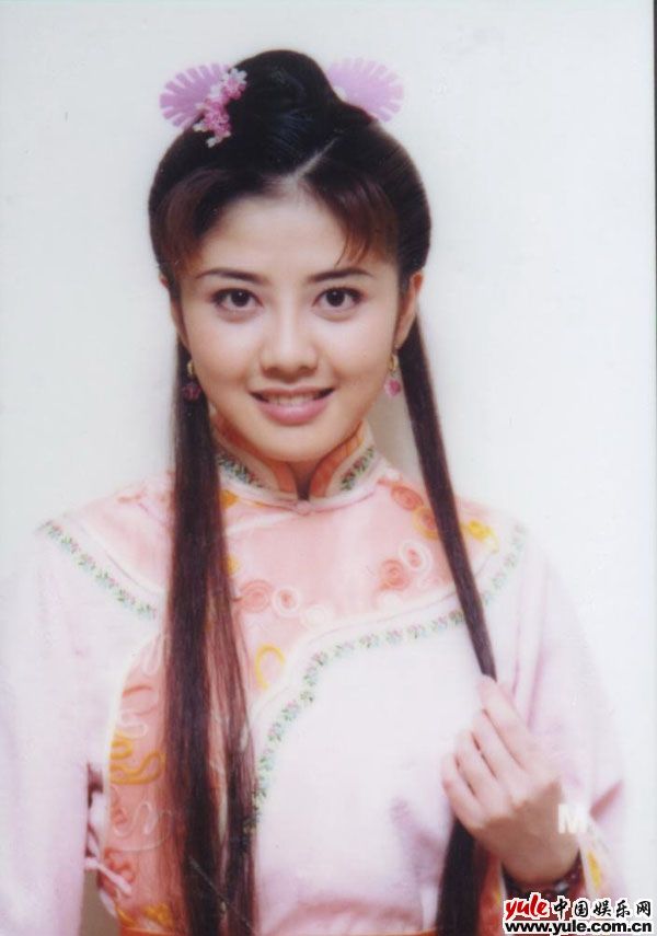 韩瑜年轻图片图片