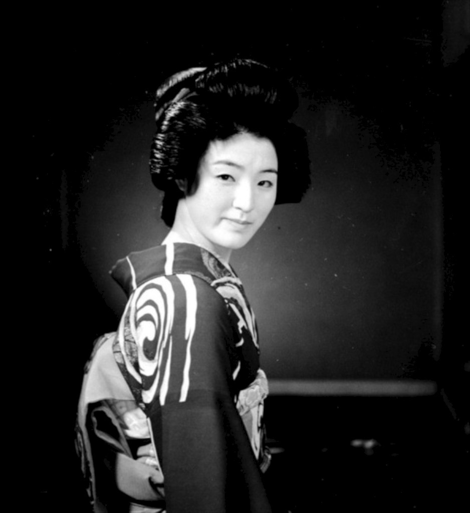 昭和时代女生发型图片