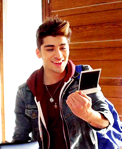 【one direction】美渣一笑起来仿佛世界都灿烂了,心都暖化了.