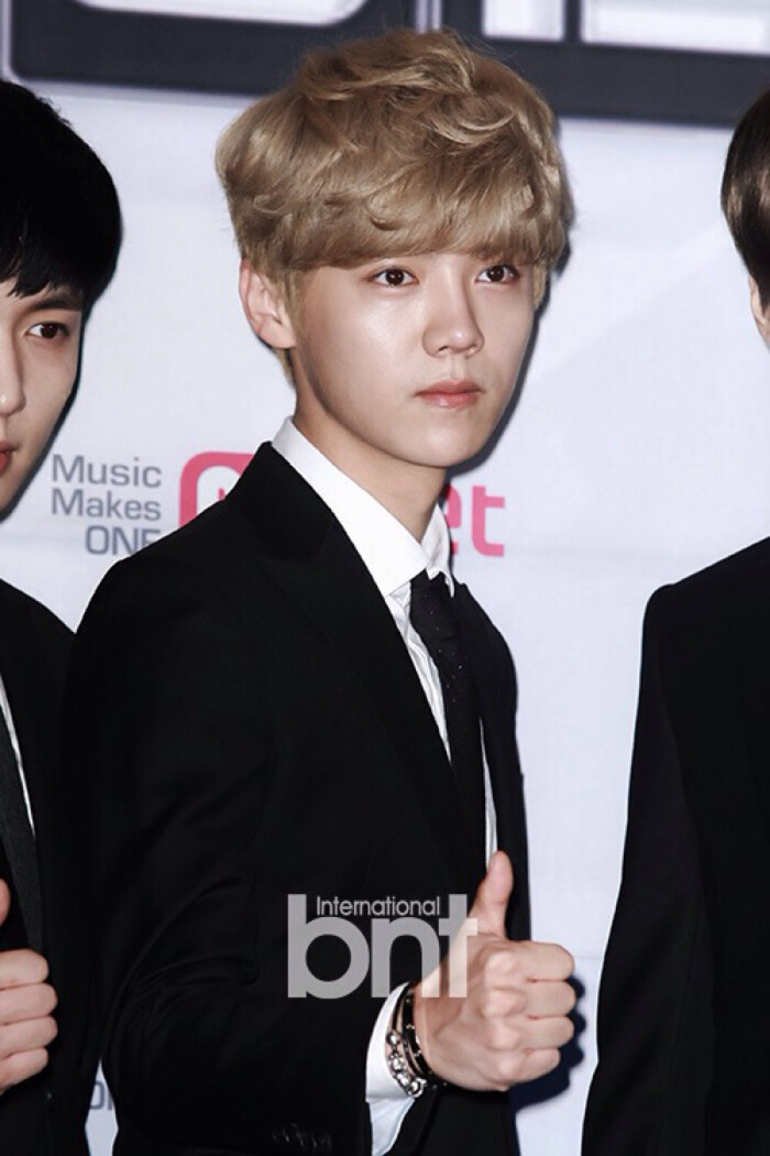 《exo 90:2014》发布—鹿晗