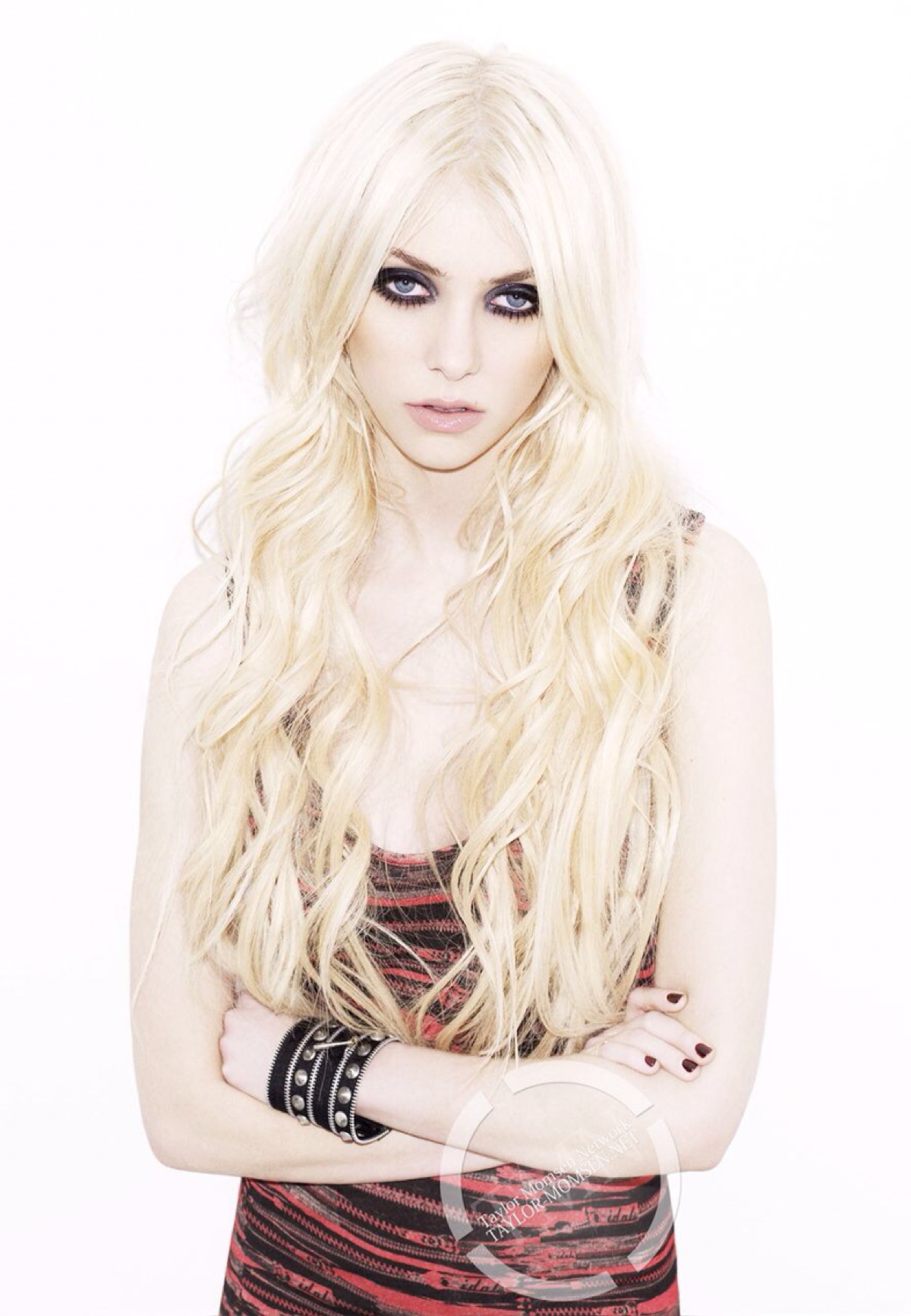 taylor momsen from the pretty reckless