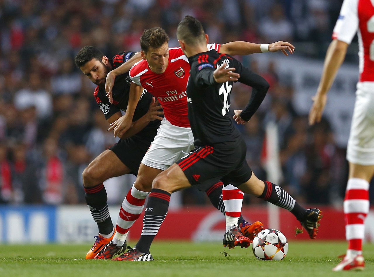 mesut ozil | 阿森纳
