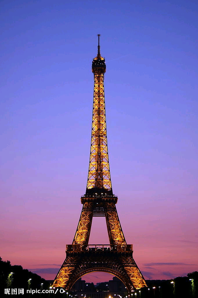 埃菲尔铁塔巴黎的浪漫
