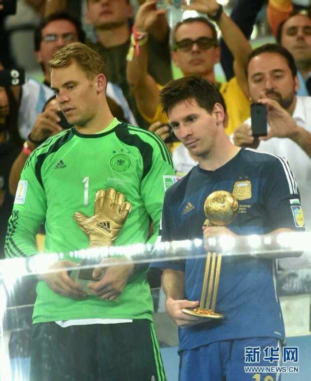 曼努埃尔·诺伊尔(manuel neuer,1986年3月27日)德国著名足球运动员